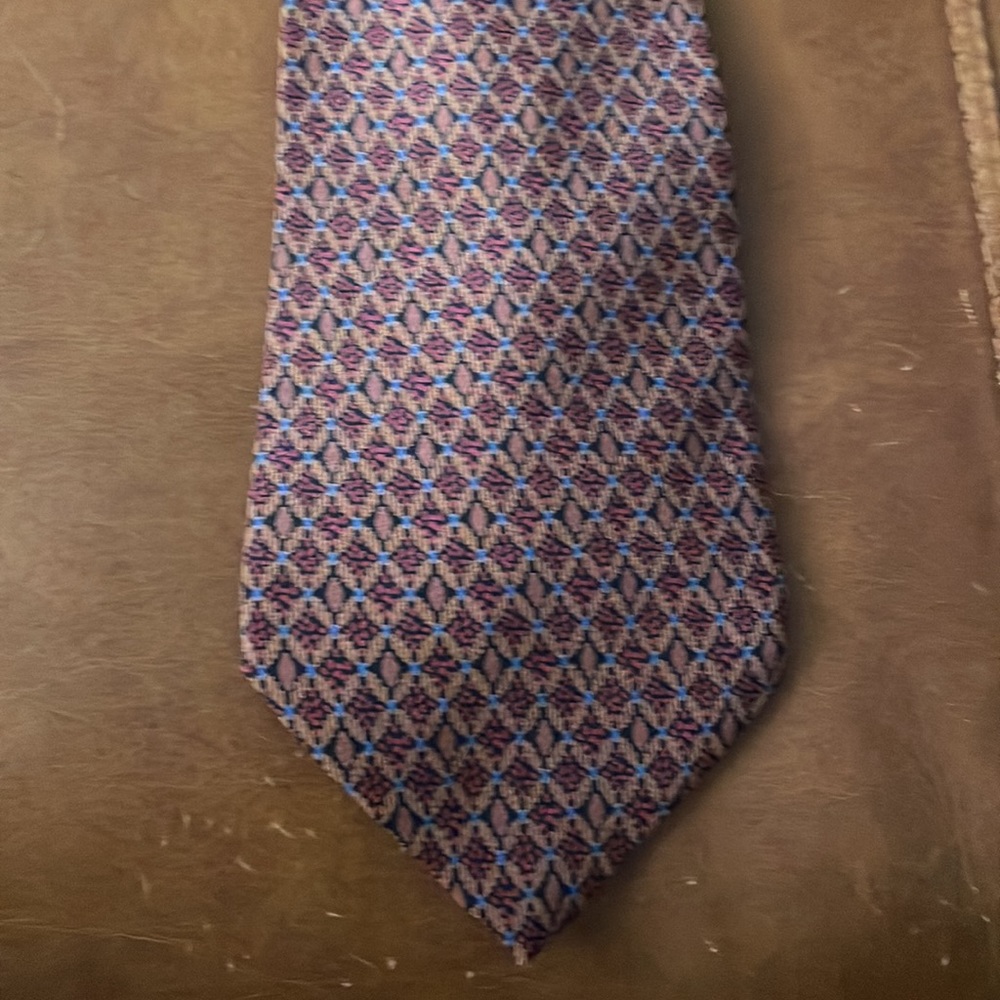 Tie - Picture 2 of 3